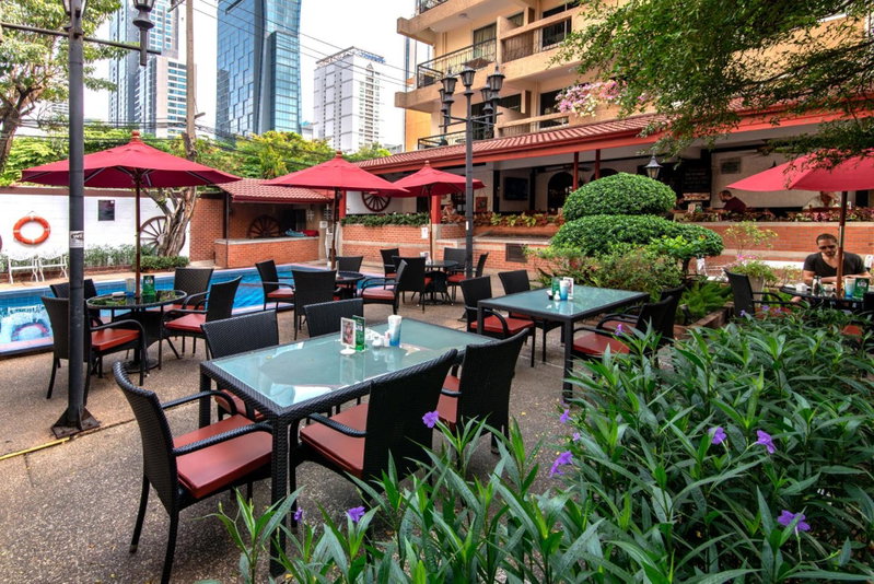 Stable Lodge - SHA Certified, Bangkok, Thailand