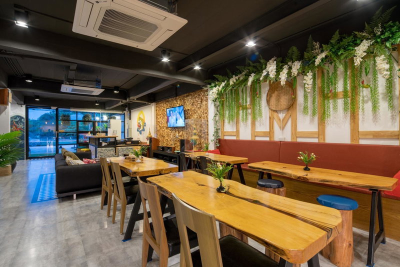 Hanuman VIP Hostel, Bang Tao Beach, Thailand