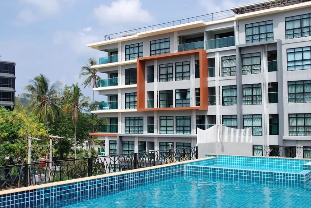 Golden Manora Hotel Bangtao Beach, Thailand