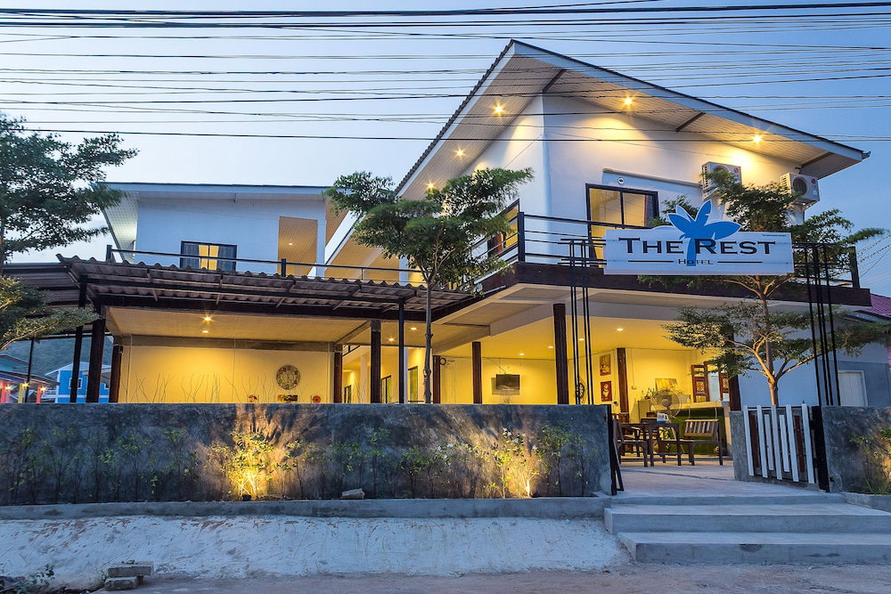 Hotel · The Rest Hotel, Koh Lan