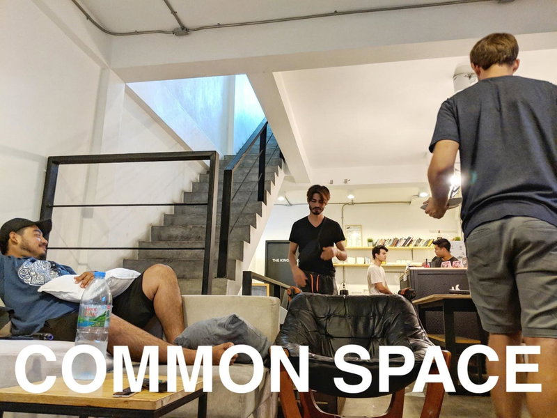 HOLY SHEET Hostel, Makkasan, Thailand