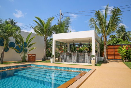 Zee Luxury Boutique Hotel, Hinkong, Thailand