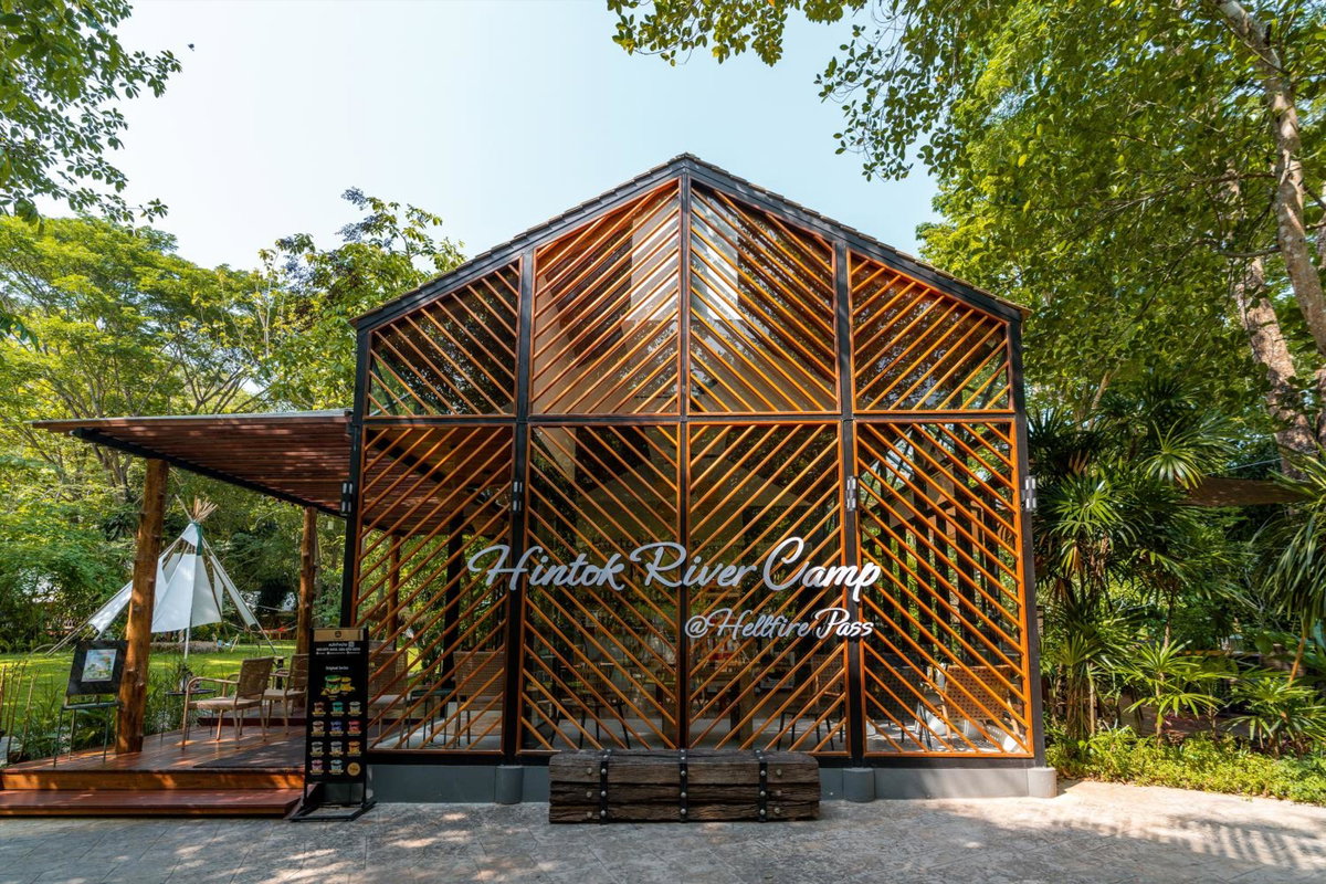 Hotel · Hintok River Camp, Sai Yok