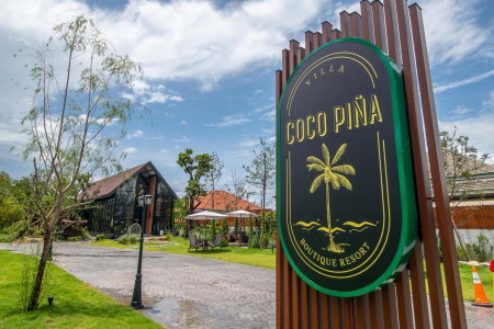 Coco Pina, Prachuap Khiri Khan, Thailand