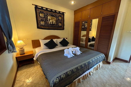 Ginis Beach Resort, Kamala Beach, Thailand