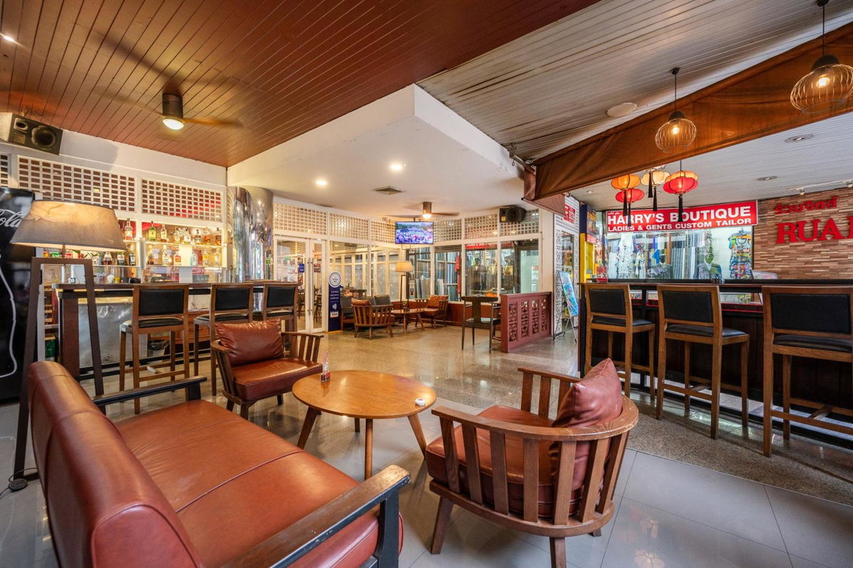 Ruamchitt Plaza Hotel, Thailand