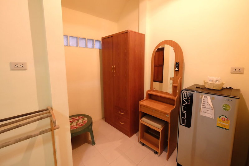 Aonang Friendly Bungalow, Krabi, Thailand