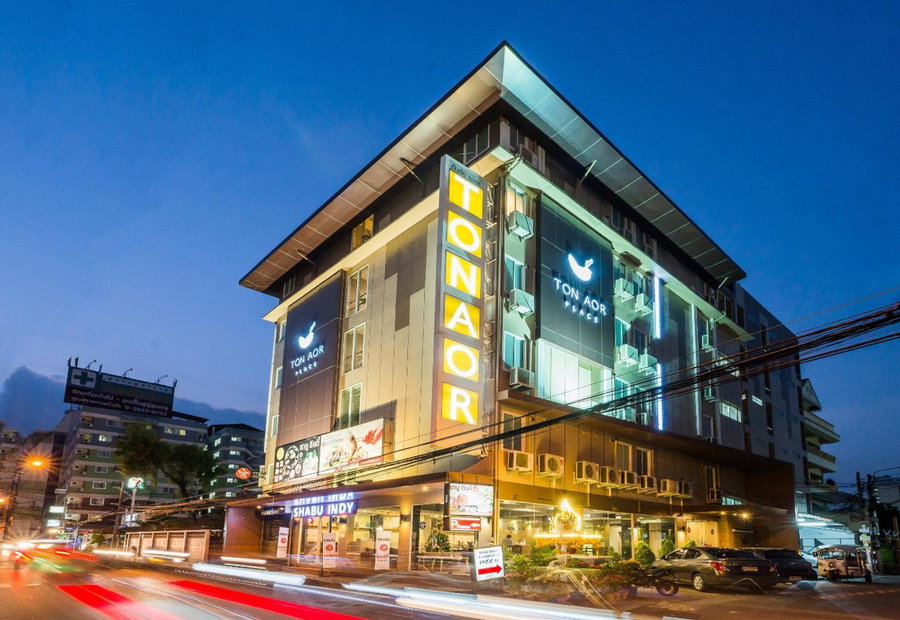 Ton Aor Place Hotel, Bangkok, Thailand