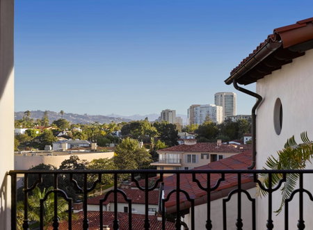 Plaza la Reina, Los Angeles, Соединённые Штаты