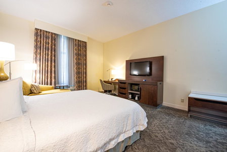 Hampton Inn & Suites By Hilton - Rockville Centre, Rockville Centre, United States