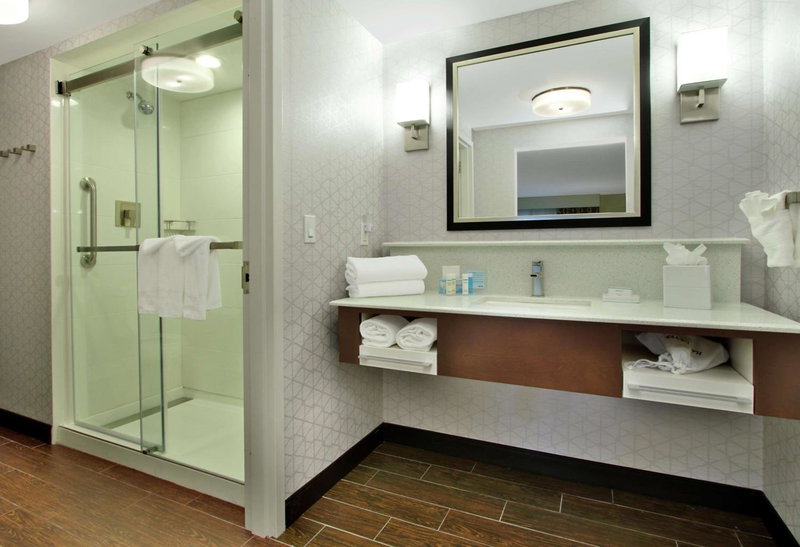 Hampton Inn & Suites By Hilton - Rockville Centre, Rockville Centre, United States