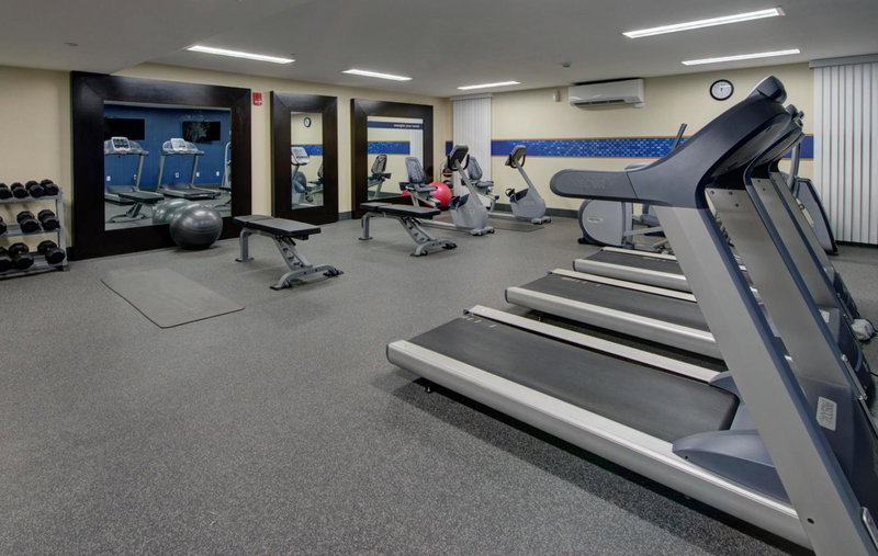 Hampton Inn & Suites By Hilton - Rockville Centre, Rockville Centre, United States