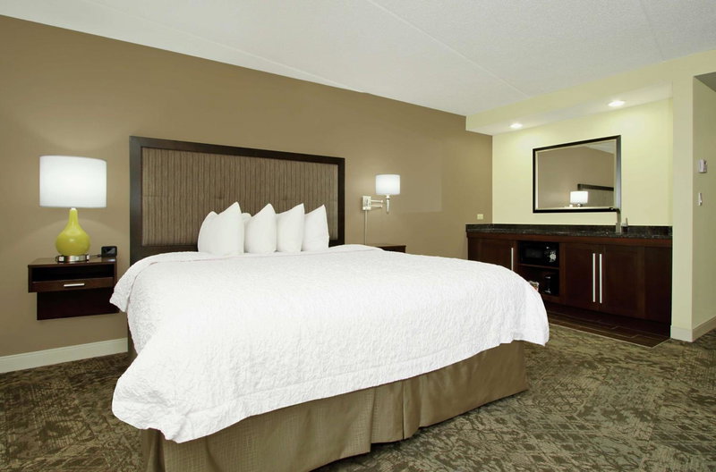 Hampton Inn & Suites By Hilton - Rockville Centre, Rockville Centre, United States