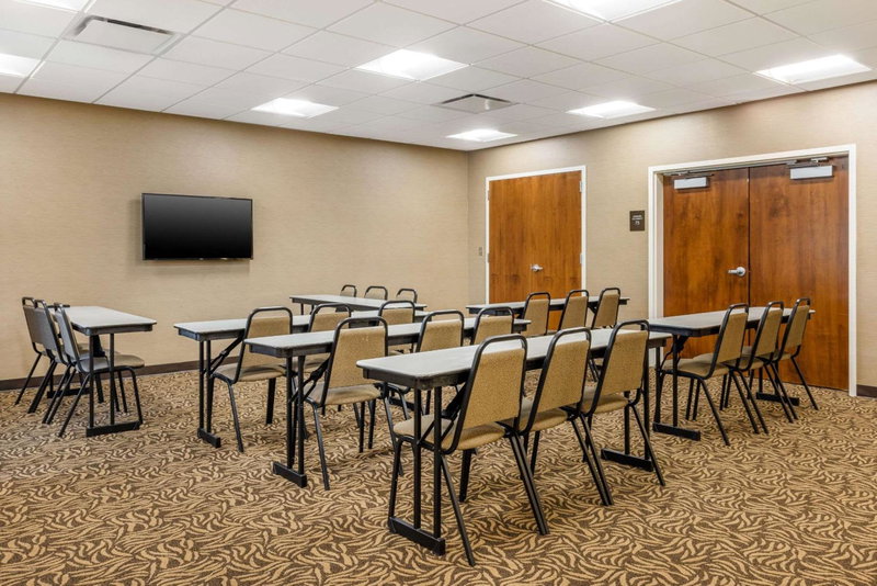 Comfort Inn & Suites At CrossPlex Village, Birmingham, United States