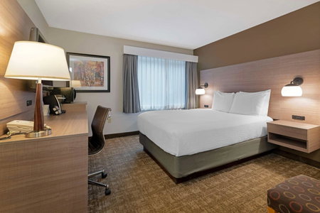 Best Western Plus Windjammer Inn & Conference Center, Burlington, Estados Unidos
