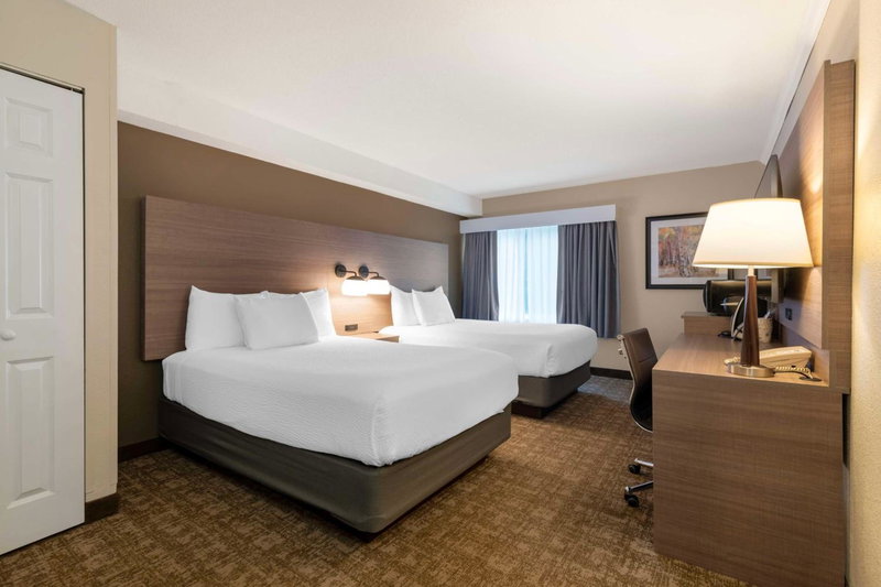 Best Western Plus Windjammer Inn & Conference Center, Burlington, Estados Unidos