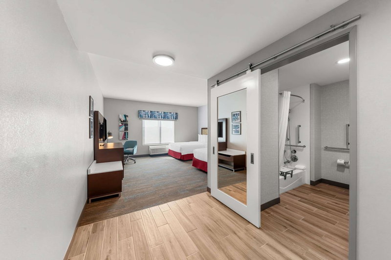 Hampton Inn & Suites Dallas - Farmers Branch, Farmers Branch, United States