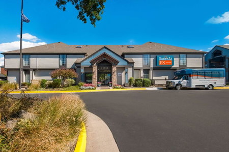 Sonesta ES Suites Dulles Airport, Herndon, United States