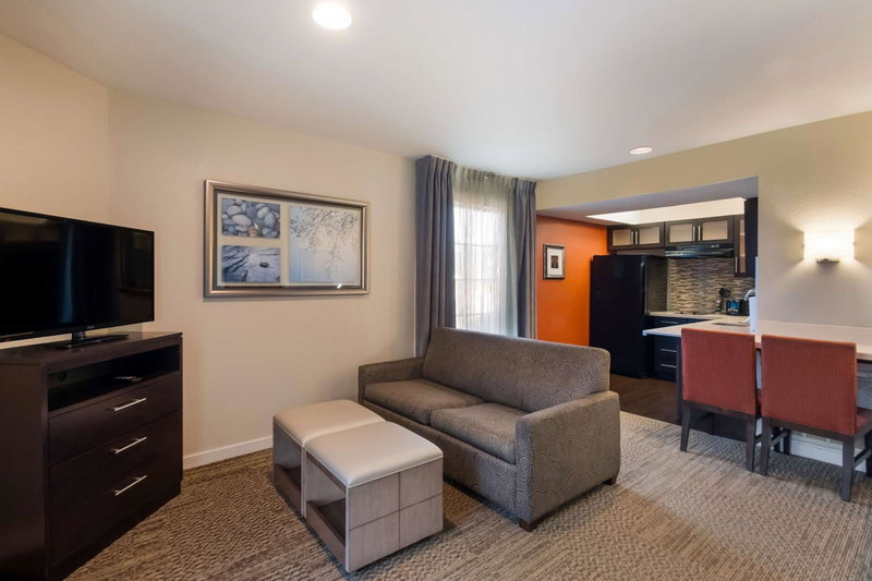 Sonesta ES Suites Dulles Airport, Herndon, United States