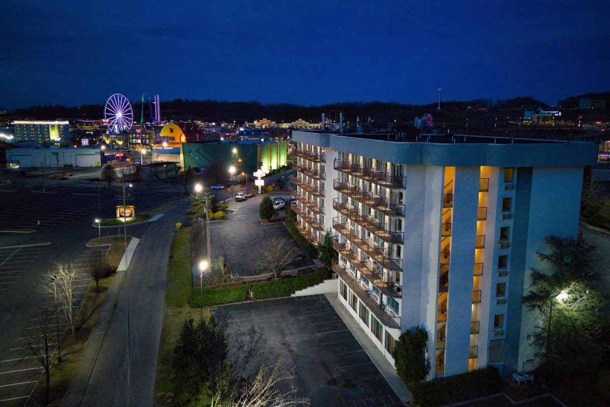 Park Tower Inn, Estados Unidos