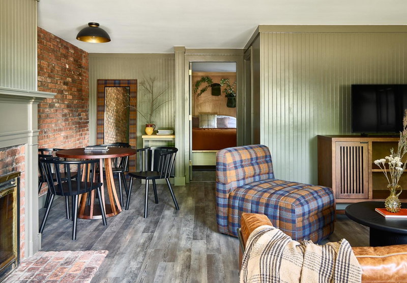 Bluebird Cady Hill Lodge, Stowe, United States