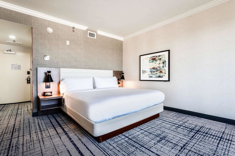 DoubleTree by Hilton South Charlotte Tyvola, Charlotte, United States