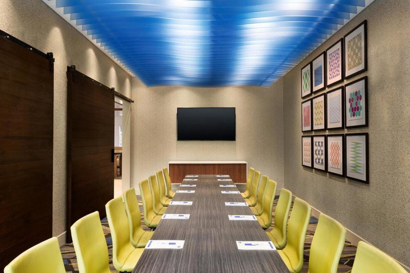 Holiday Inn Express & Suites - San Jose Airport by IHG, San Jose, United States