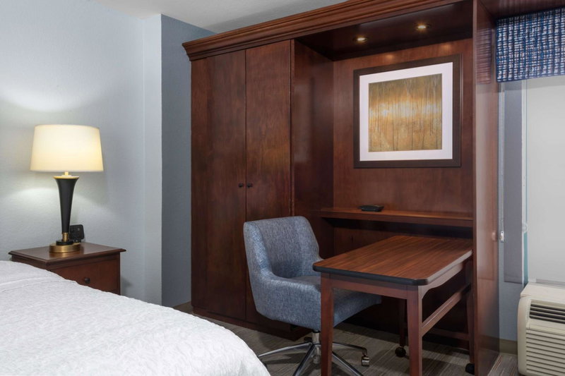 Hampton Inn Denver-International Airport, Denver, United States