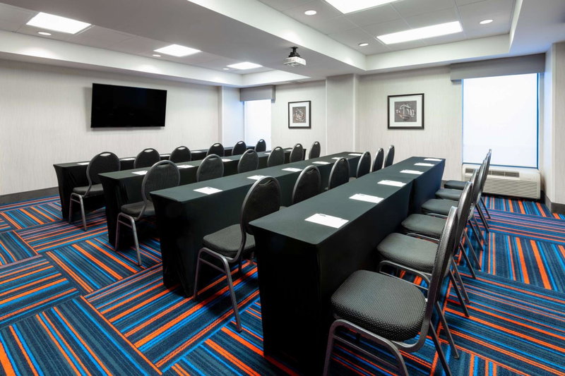 Hampton Inn Denver-International Airport, Denver, United States
