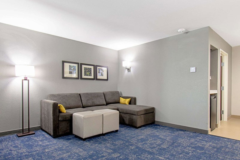 Comfort Suites Humble Houston IAH, Humble, United States