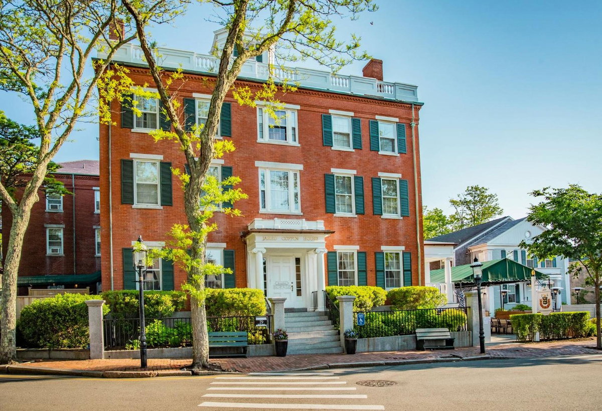 Jared Coffin House, United States