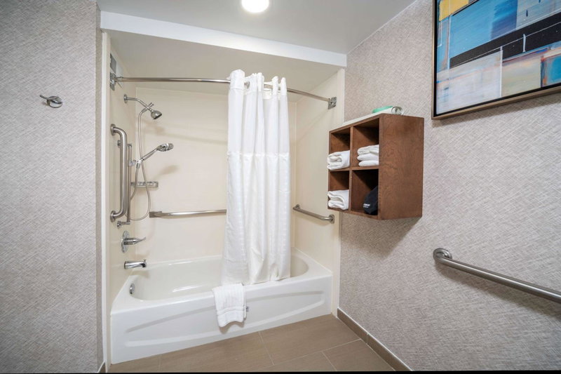 Best Western Plus Raleigh Crabtree Valley Hotel, Raleigh, Estados Unidos