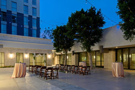 Holiday Inn Long Beach - Airport by IHG, Long Beach, United States