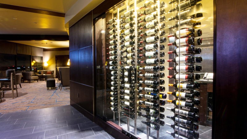 Holiday Inn Long Beach - Airport by IHG, Long Beach, United States