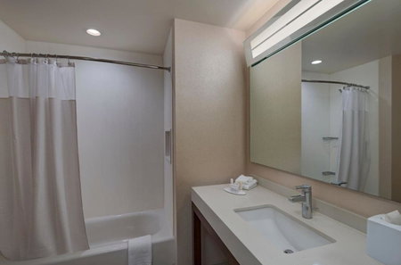 Courtyard by Marriott Houston Sugar Land/Lake Pointe, Sugar Land, United States
