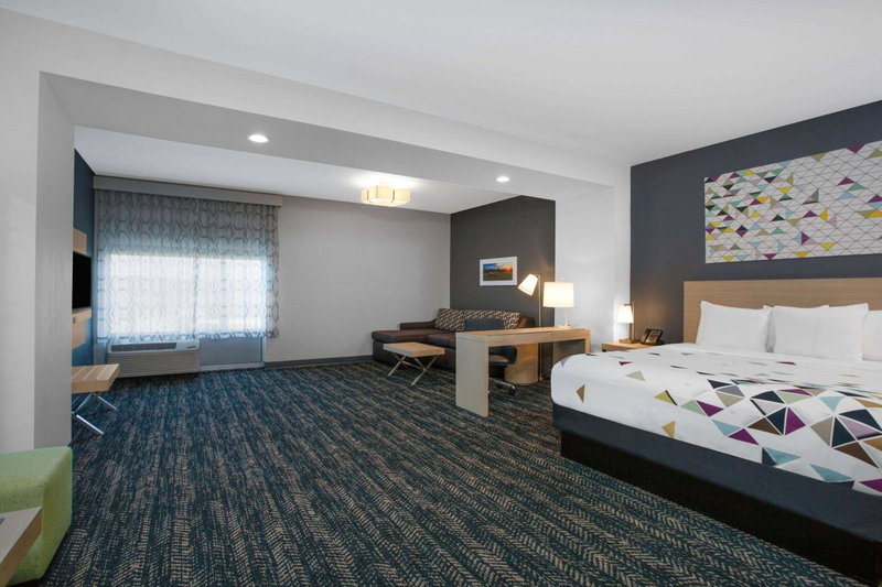 La Quinta Inn & Suites by Wyndham Manassas, VA- Dulles Airport, Manassas, United States