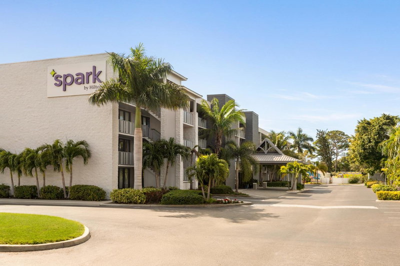 Spark by Hilton Sarasota Siesta Key Gateway, Sarasota, United States