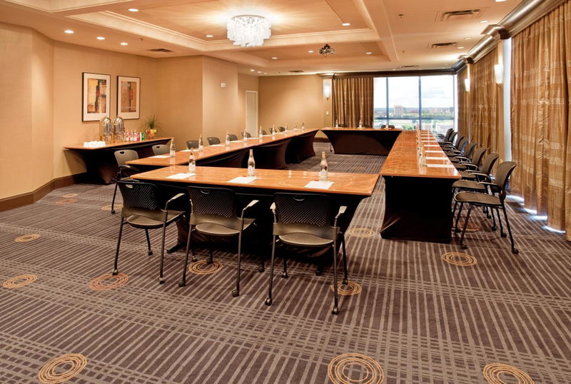 Crowne Plaza Kansas City Downtown by IHG, Kansas City, Соединённые Штаты