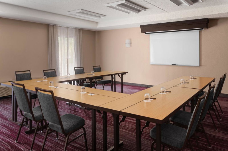Courtyard by Marriott Mahwah, Mahwah, United States