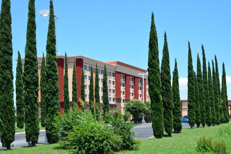 Lux Hotel & Spa, Arlington, United States