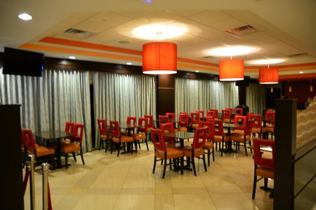 Lux Hotel & Spa, Arlington, United States