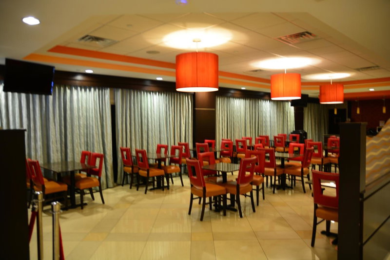 Lux Hotel & Spa, Arlington, United States