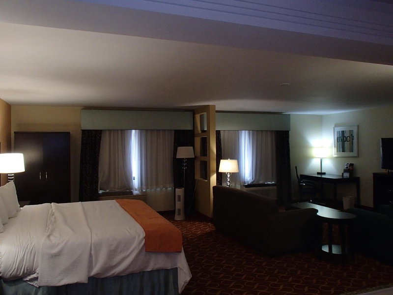 Lux Hotel & Spa, Arlington, United States