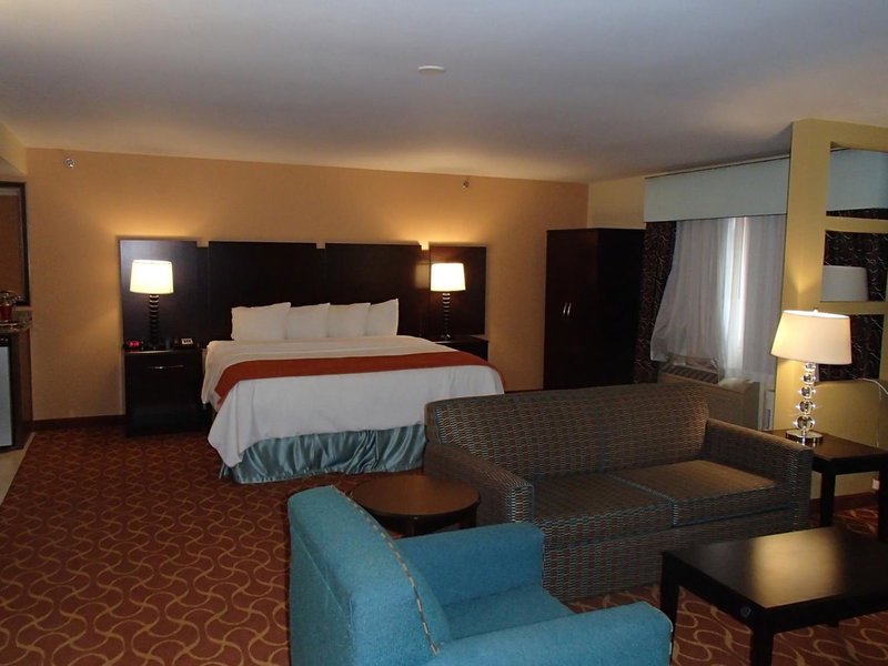 Lux Hotel & Spa, Arlington, United States