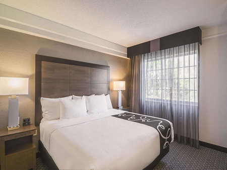 La Quinta Inn & Suites by Wyndham Austin Near The Domain, Austin, United States