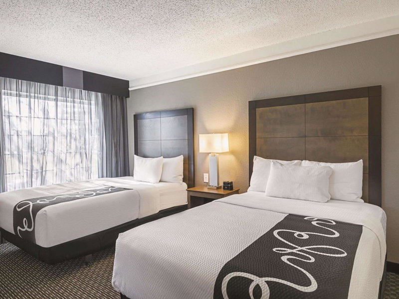 La Quinta Inn & Suites by Wyndham Austin Near The Domain, Austin, United States