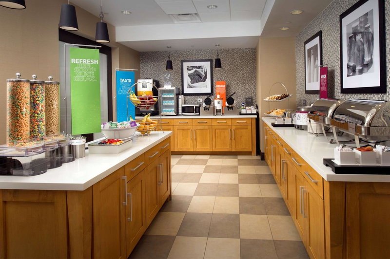 Hampton Inn & Suites Falls Church, Falls Church, United States