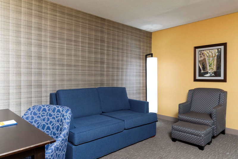 Hampton Inn Holland, Holland, United States