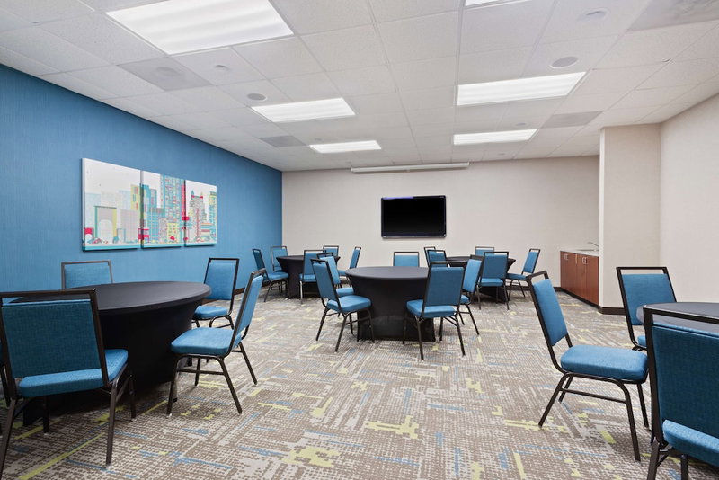 Hampton Inn & Suites Orlando Intl Dr N, Oak Ridge, United States