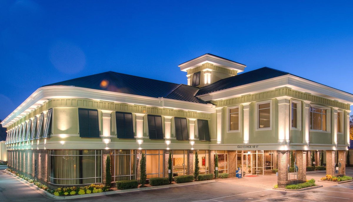Отель · Town & Country Inn and Suites, Charleston